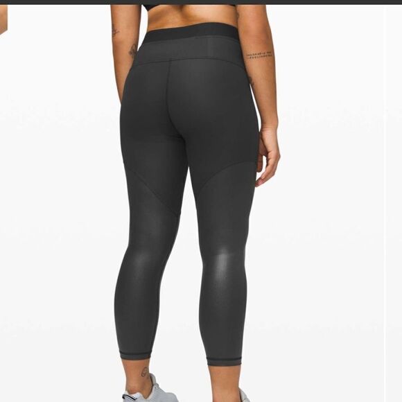Lululemon Power Position High-Rise Tight 25" Black / Matte Black Foil - Picture 2 of 8